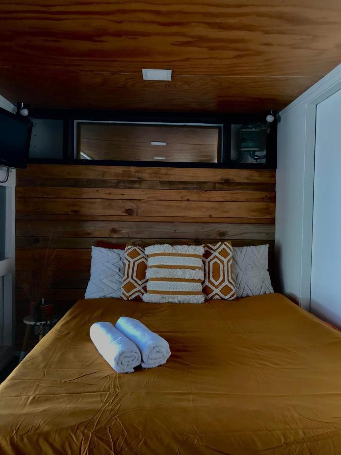 Onehunga Garden Tinyhouse With Parking Hotel Оукланд Екстериор снимка